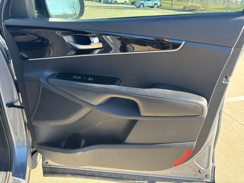 used 2019 Kia Sorento car, priced at $12,493