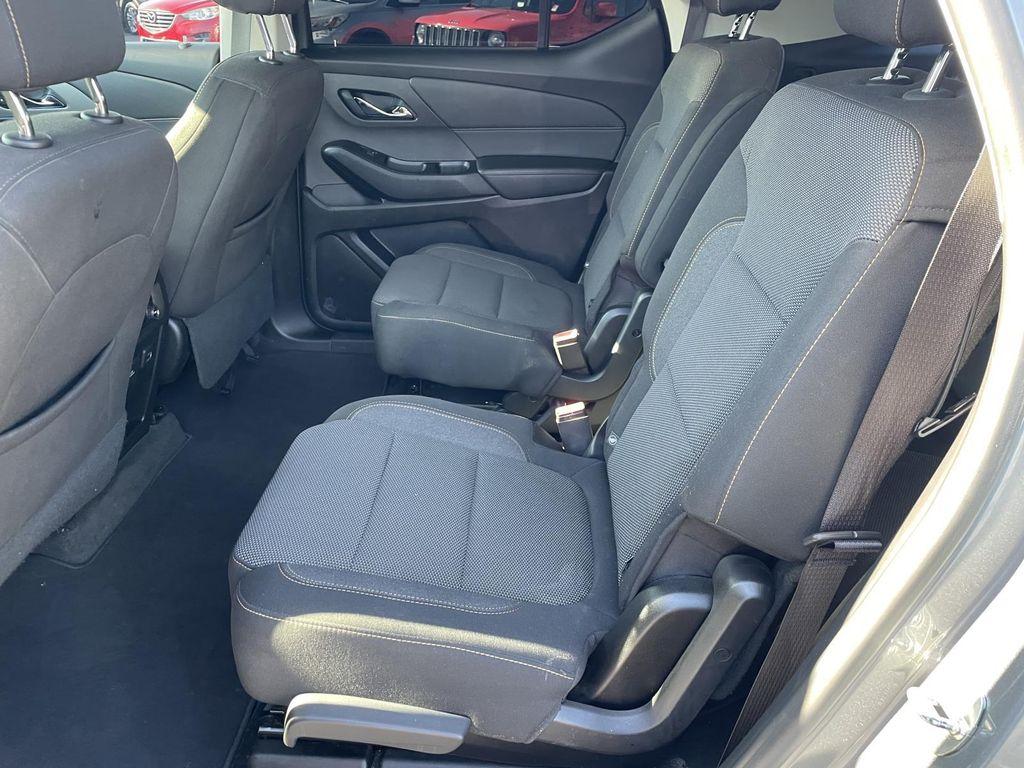 used 2020 Chevrolet Traverse car, priced at $16,495