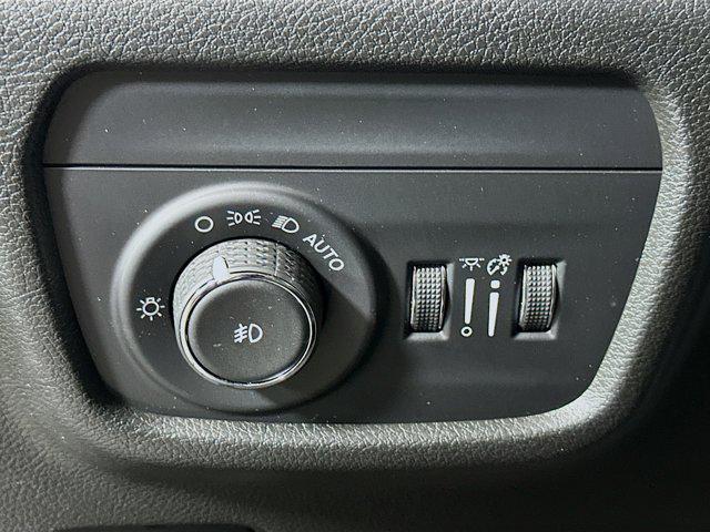 used 2023 Jeep Grand Cherokee car, priced at $34,246