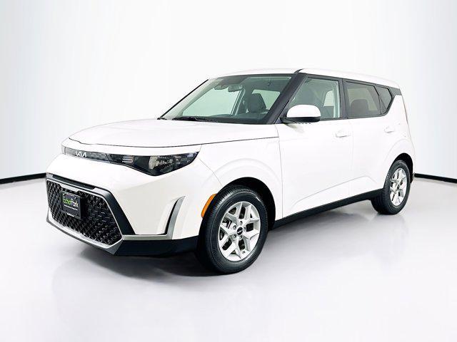 used 2024 Kia Soul car, priced at $14,487