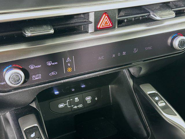 used 2024 Kia Sorento car, priced at $23,297