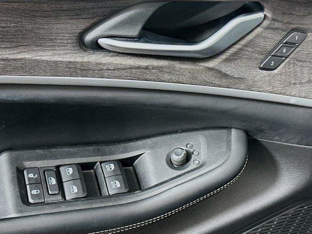 used 2023 Jeep Grand Cherokee car, priced at $30,886