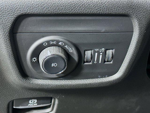 used 2023 Jeep Grand Cherokee car, priced at $30,886