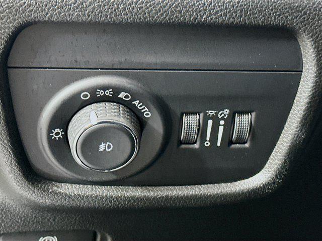 used 2023 Jeep Grand Cherokee car, priced at $27,196