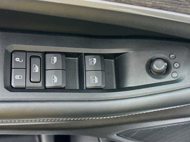used 2023 Jeep Grand Cherokee car, priced at $27,196