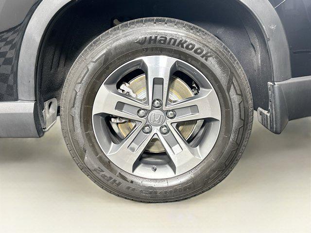 used 2025 Honda Pilot car, priced at $35,987