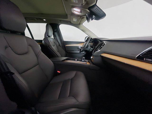 2024 Onyx Black Metallic Volvo XC90