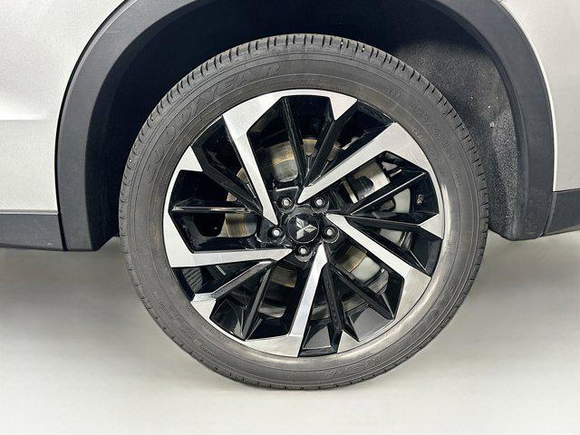 used 2024 Mitsubishi Outlander car, priced at $22,886