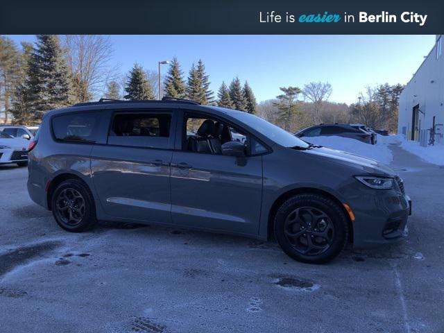 used 2021 Chrysler Pacifica Hybrid car, priced at $21,163