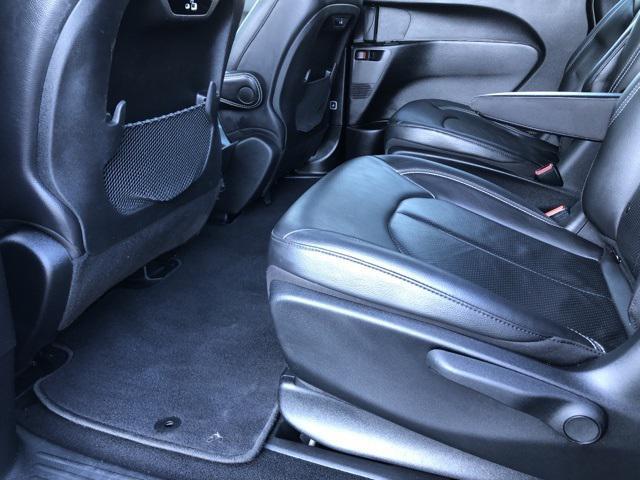 used 2021 Chrysler Pacifica Hybrid car, priced at $21,163