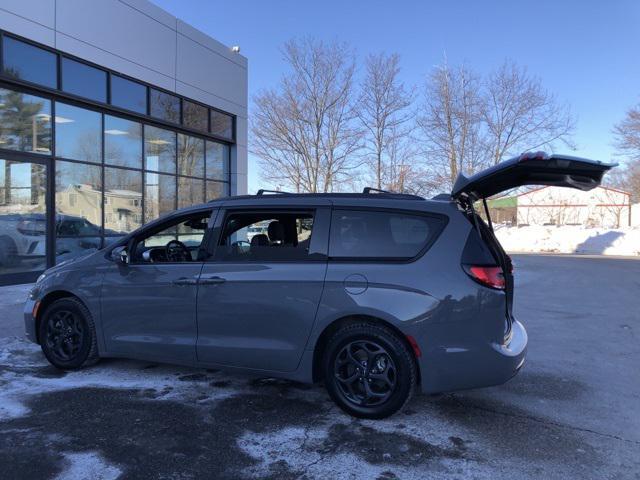 used 2021 Chrysler Pacifica Hybrid car, priced at $21,163