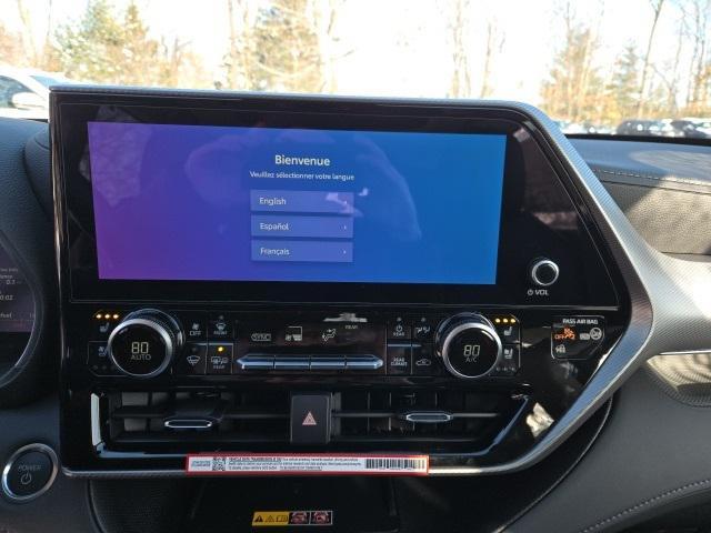 new 2026 Toyota Highlander Hybrid car, priced at $58,866