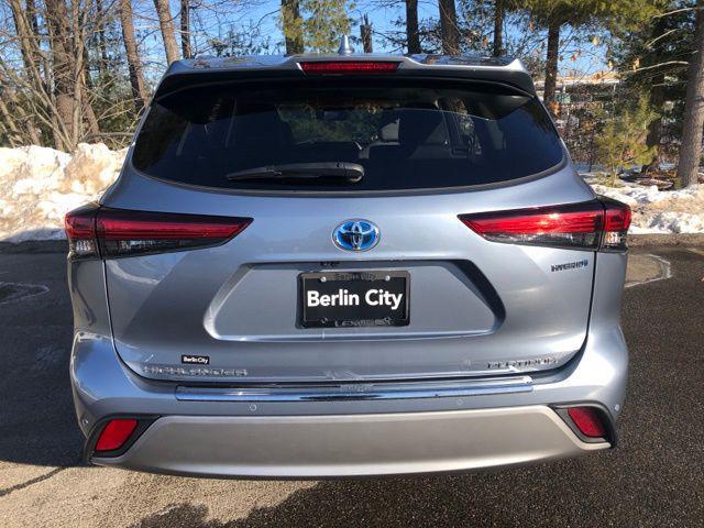 used 2021 Toyota Highlander Hybrid car, priced at $39,498