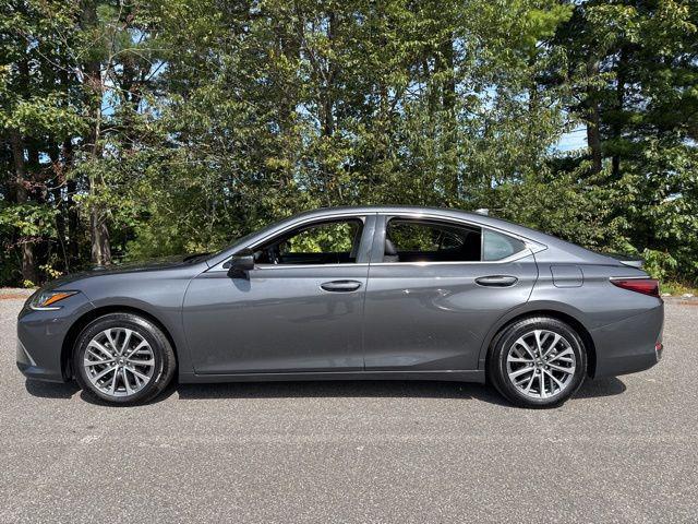 used 2024 Lexus ES 300h car, priced at $40,998