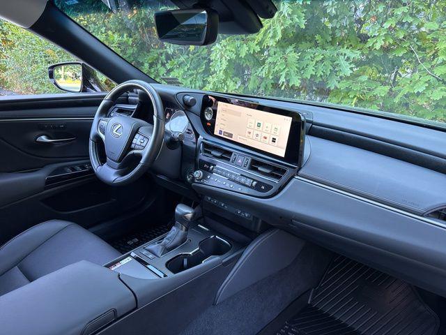 used 2024 Lexus ES 300h car, priced at $40,998