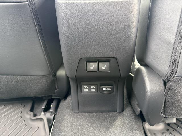 new 2025 Toyota Prius Plug-In Hybrid car, priced at $42,962