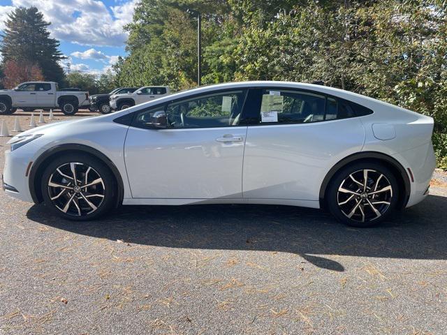 new 2026 Toyota Prius Plug-In Hybrid car, priced at $40,146
