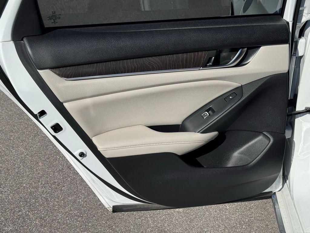 used 2022 Honda Accord Hybrid car, priced at $27,333