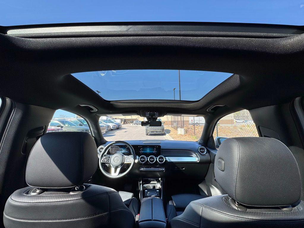 used 2021 Mercedes-Benz GLB 250 car, priced at $23,665