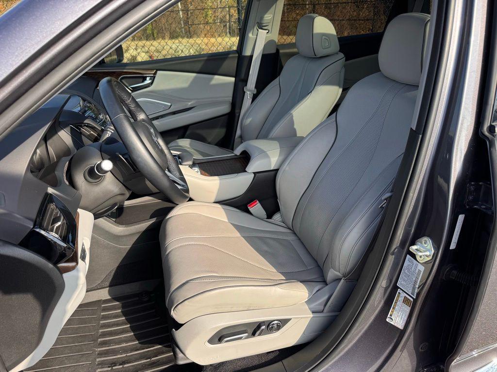 used 2021 Acura RDX car, priced at $29,599