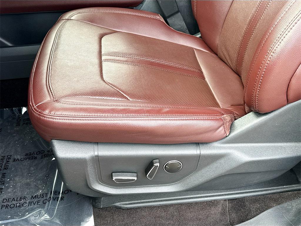 used 2022 Ford Expedition car, priced at $49,999