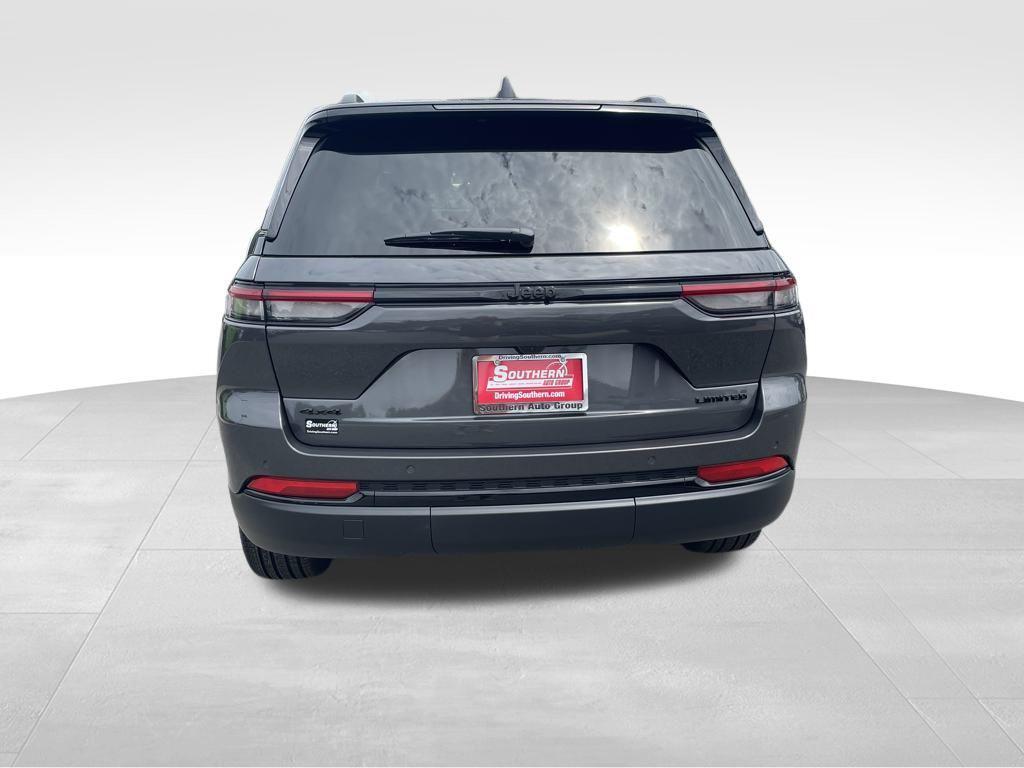 new 2025 Jeep Grand Cherokee car, priced at $41,532