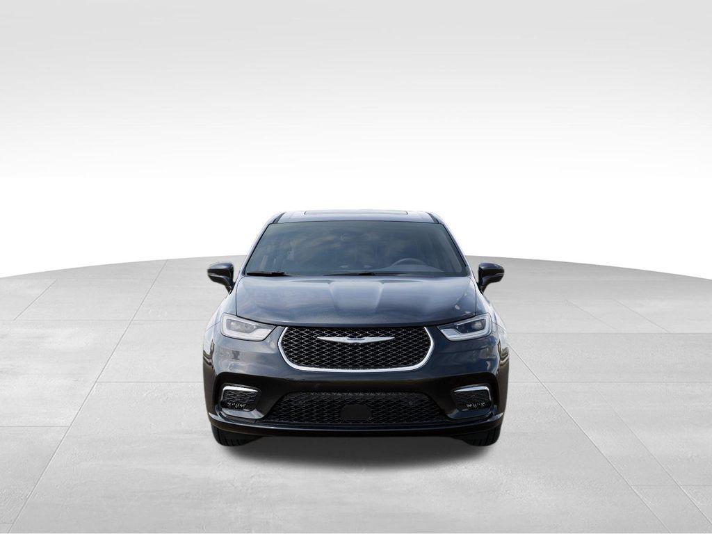 new 2026 Chrysler Pacifica car, priced at $39,372