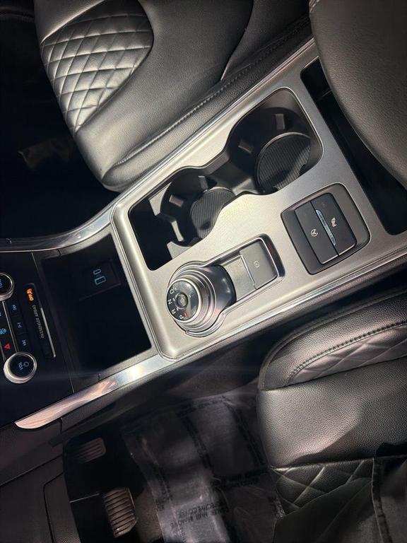 used 2023 Ford Edge car, priced at $26,050