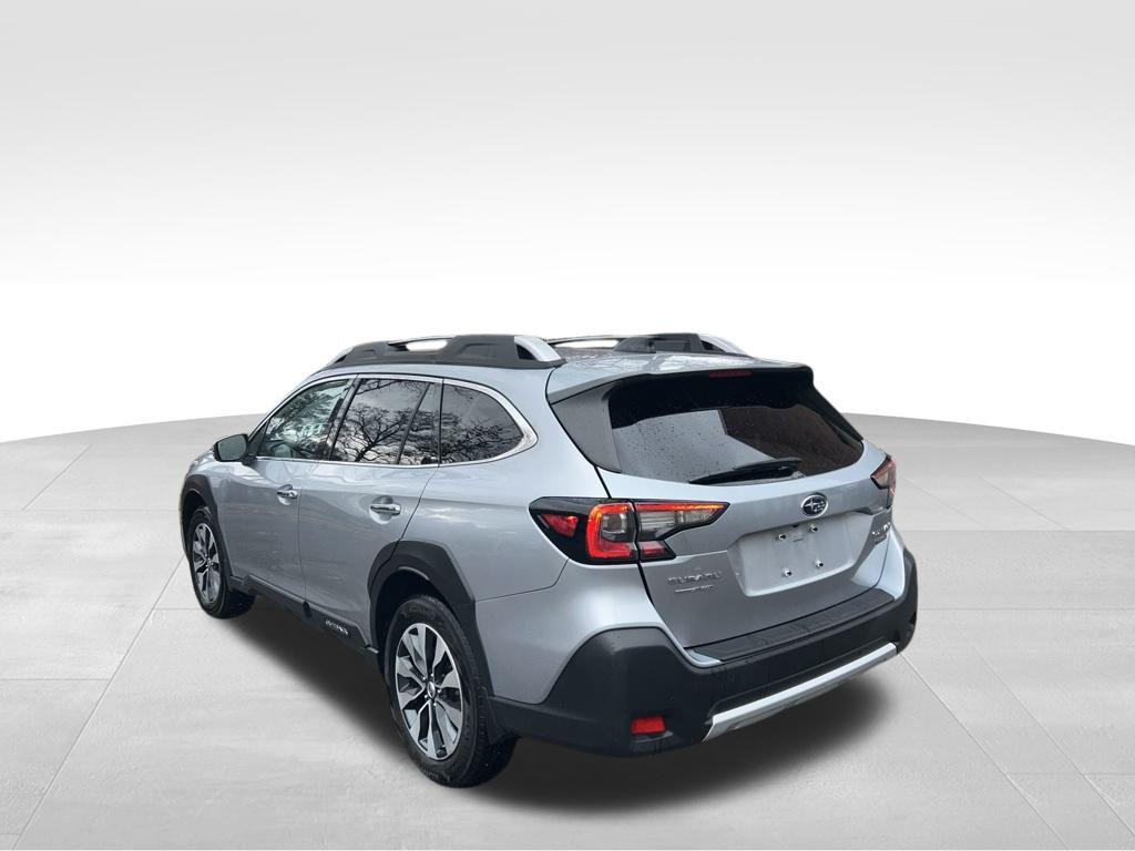 used 2024 Subaru Outback car, priced at $25,950