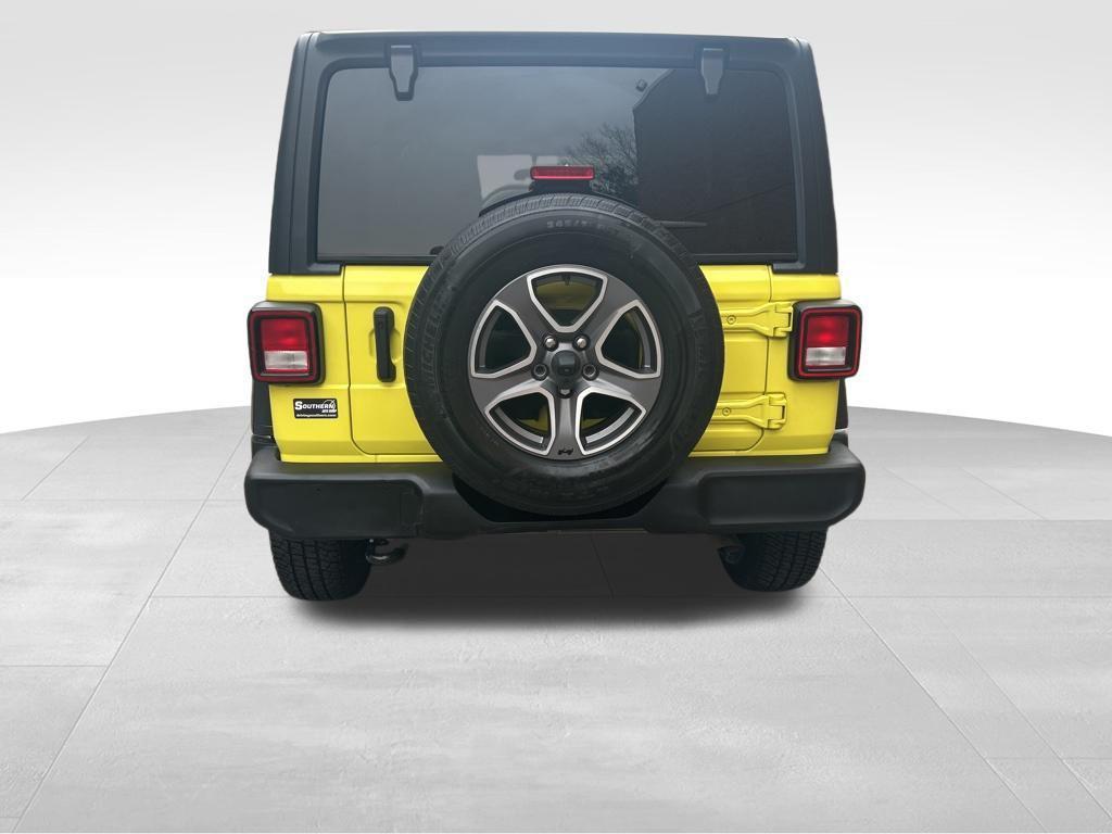 used 2022 Jeep Wrangler Unlimited car, priced at $25,883