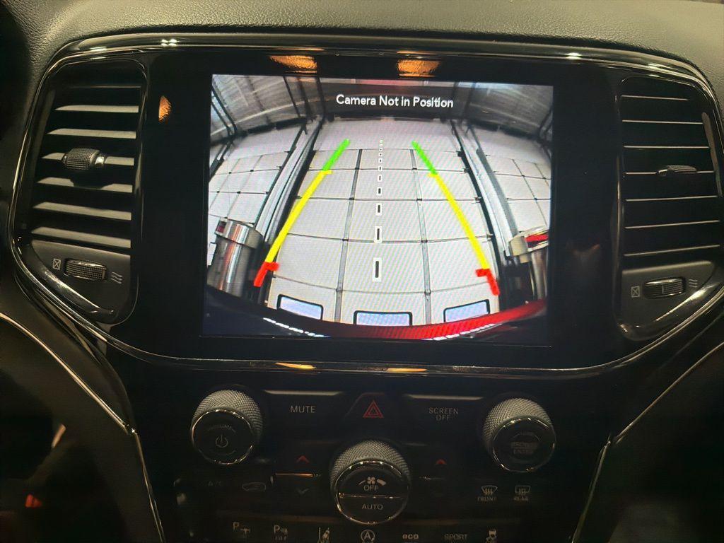 used 2021 Jeep Grand Cherokee car