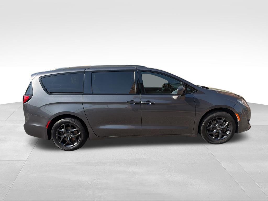 used 2019 Chrysler Pacifica car, priced at $9,990