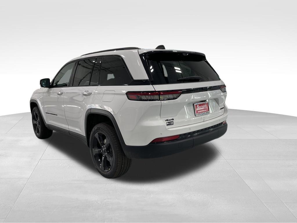 new 2025 Jeep Grand Cherokee car, priced at $42,872