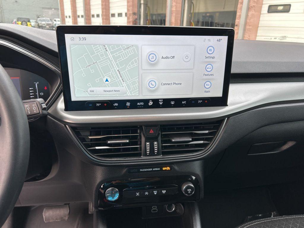 used 2024 Ford Escape car, priced at $21,367