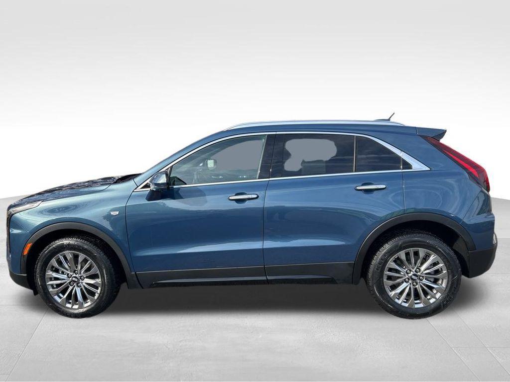 used 2025 Cadillac XT4 car, priced at $30,880
