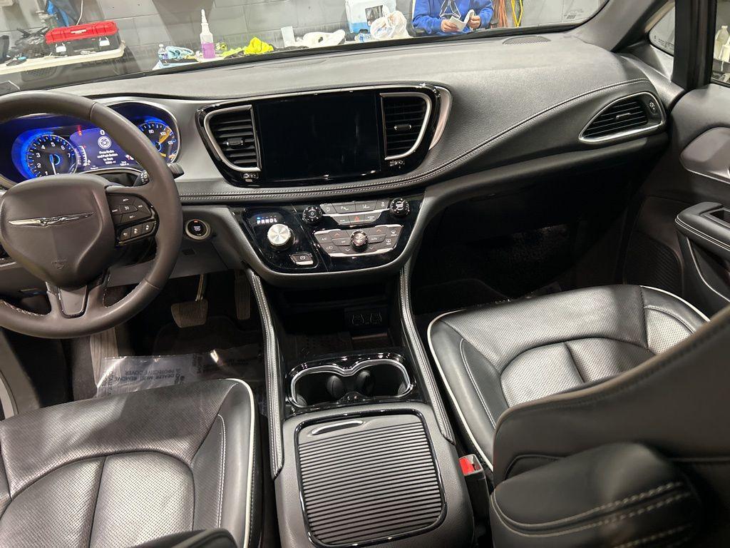 used 2025 Chrysler Pacifica car, priced at $32,910