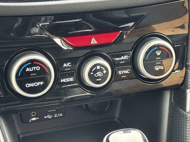 Crystal White Pearl 2022 Subaru Forester Touring