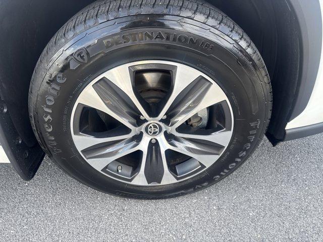 used 2020 Toyota Highlander car, priced at $29,963