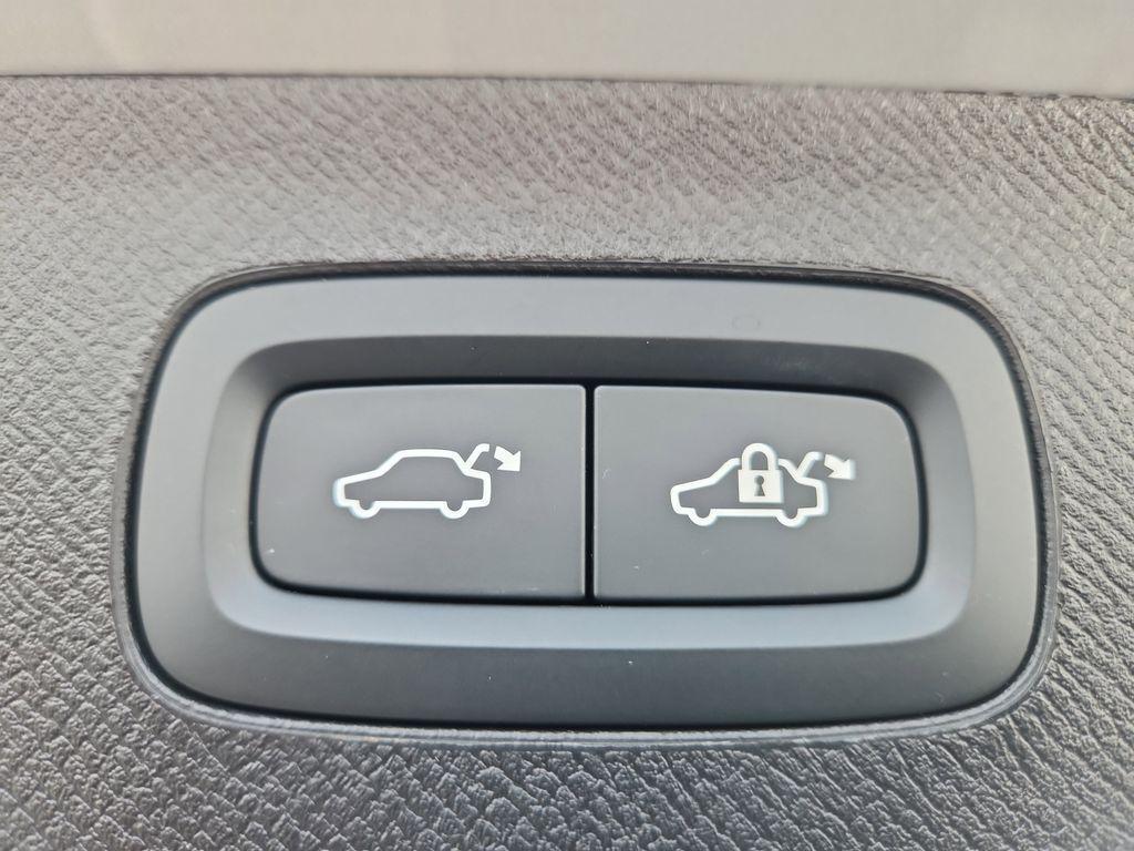 used 2025 Volvo XC90 car, priced at $51,900