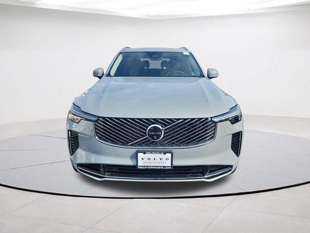 used 2025 Volvo XC90 car, priced at $51,900