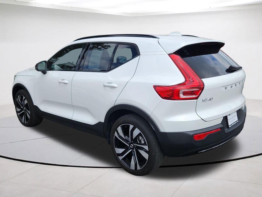 used 2025 Volvo XC40 car, priced at $38,361