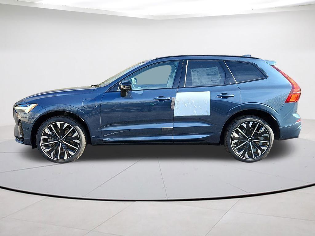 new 2026 Volvo XC60 Plug-In Hybrid car, priced at $72,855