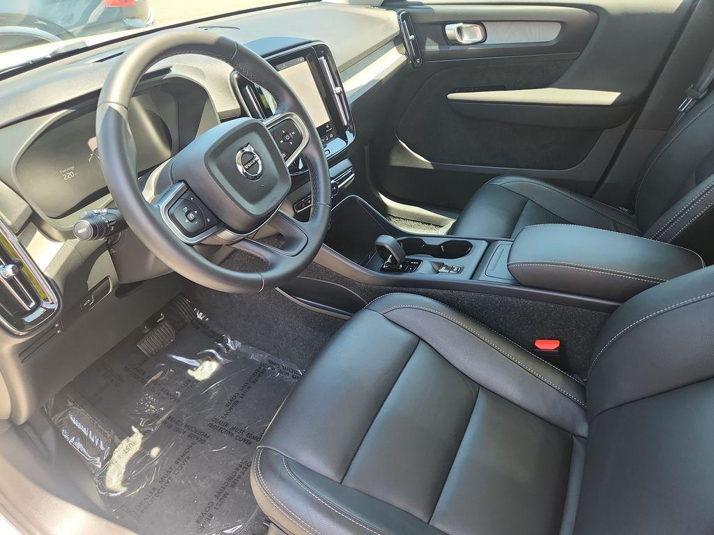used 2025 Volvo XC40 car, priced at $32,395