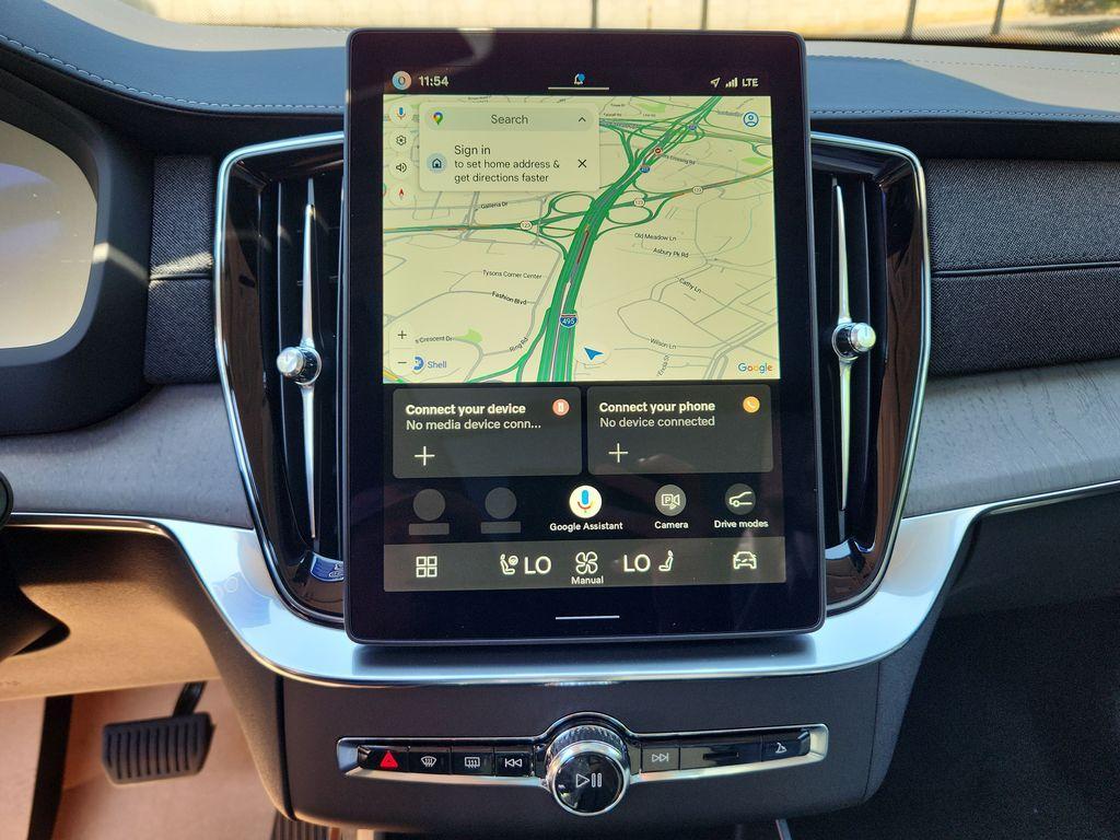 new 2026 Volvo XC90 Plug-In Hybrid car, priced at $88,295