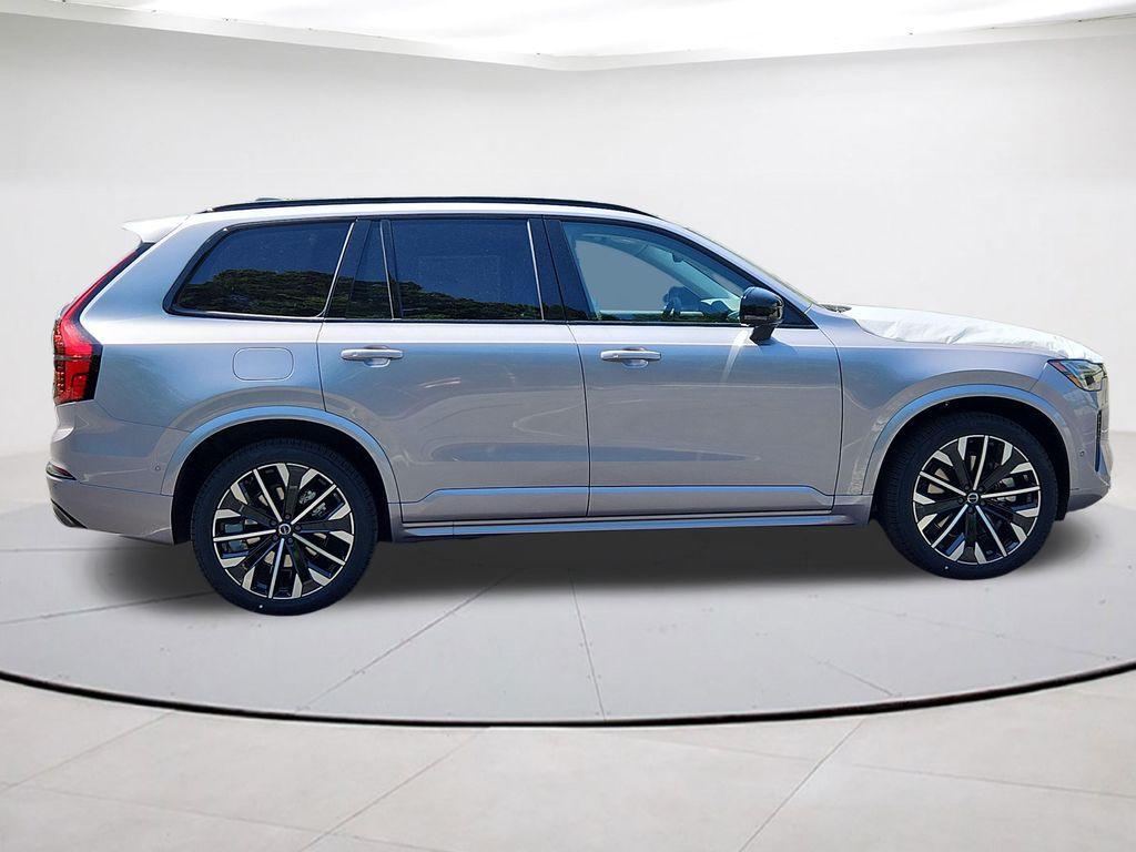 new 2026 Volvo XC90 Plug-In Hybrid car, priced at $88,295