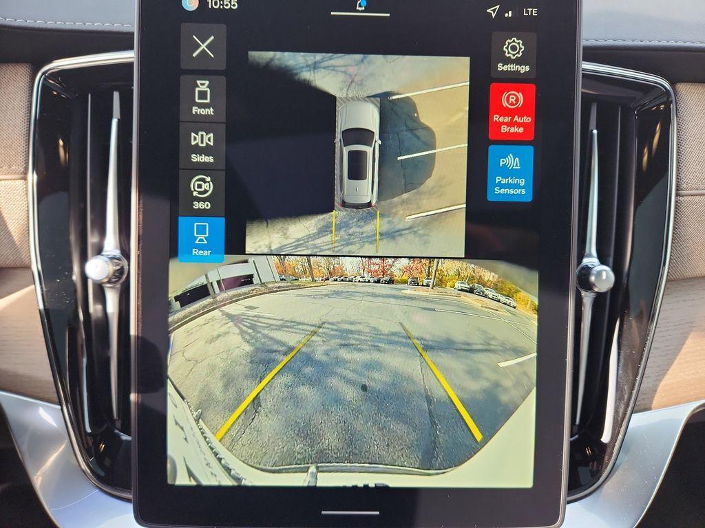 new 2026 Volvo XC90 car, priced at $68,325