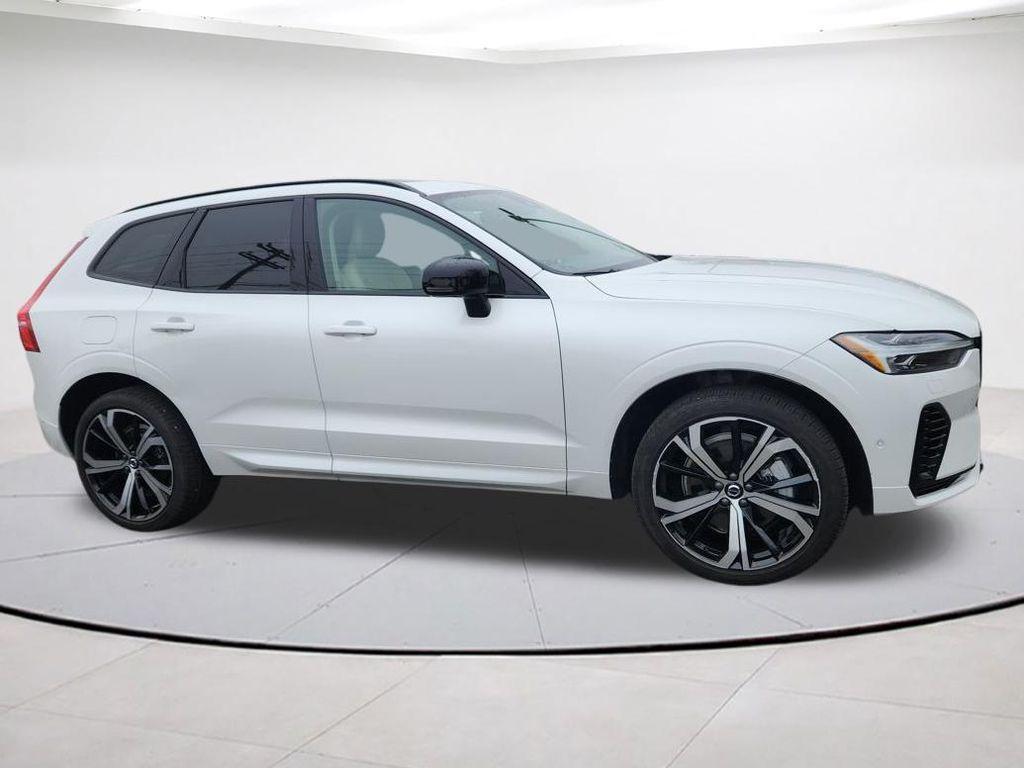 used 2023 Volvo XC60 Recharge Plug-In Hybrid car, priced at $51,495