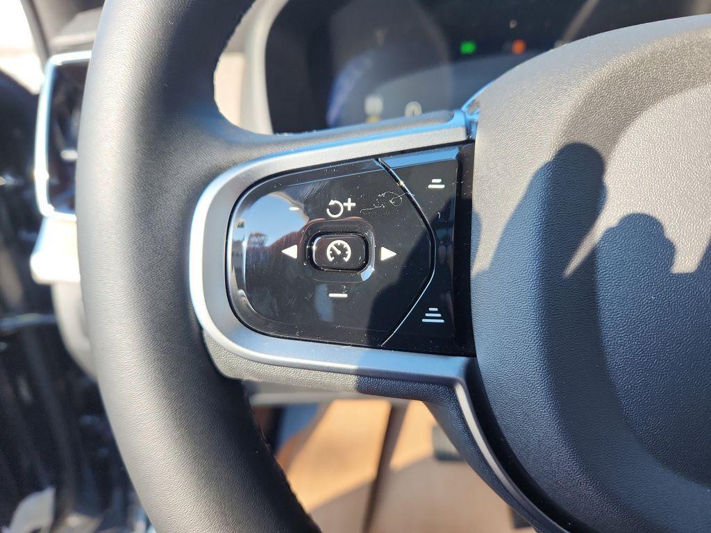 new 2026 Volvo XC90 Plug-In Hybrid car, priced at $78,695