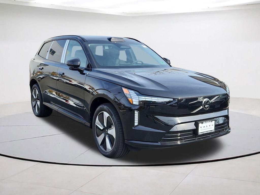 new 2025 Volvo EX90 car, priced at $71,256