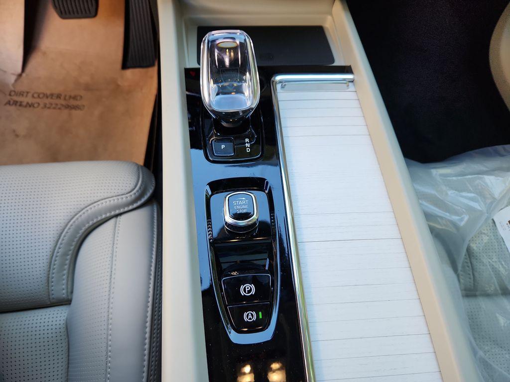 new 2026 Volvo XC60 Plug-In Hybrid car, priced at $73,695